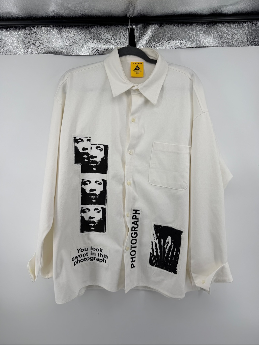 By Attention Streetwear Grunge World Wide Wear Photograph Graphic Shirt L